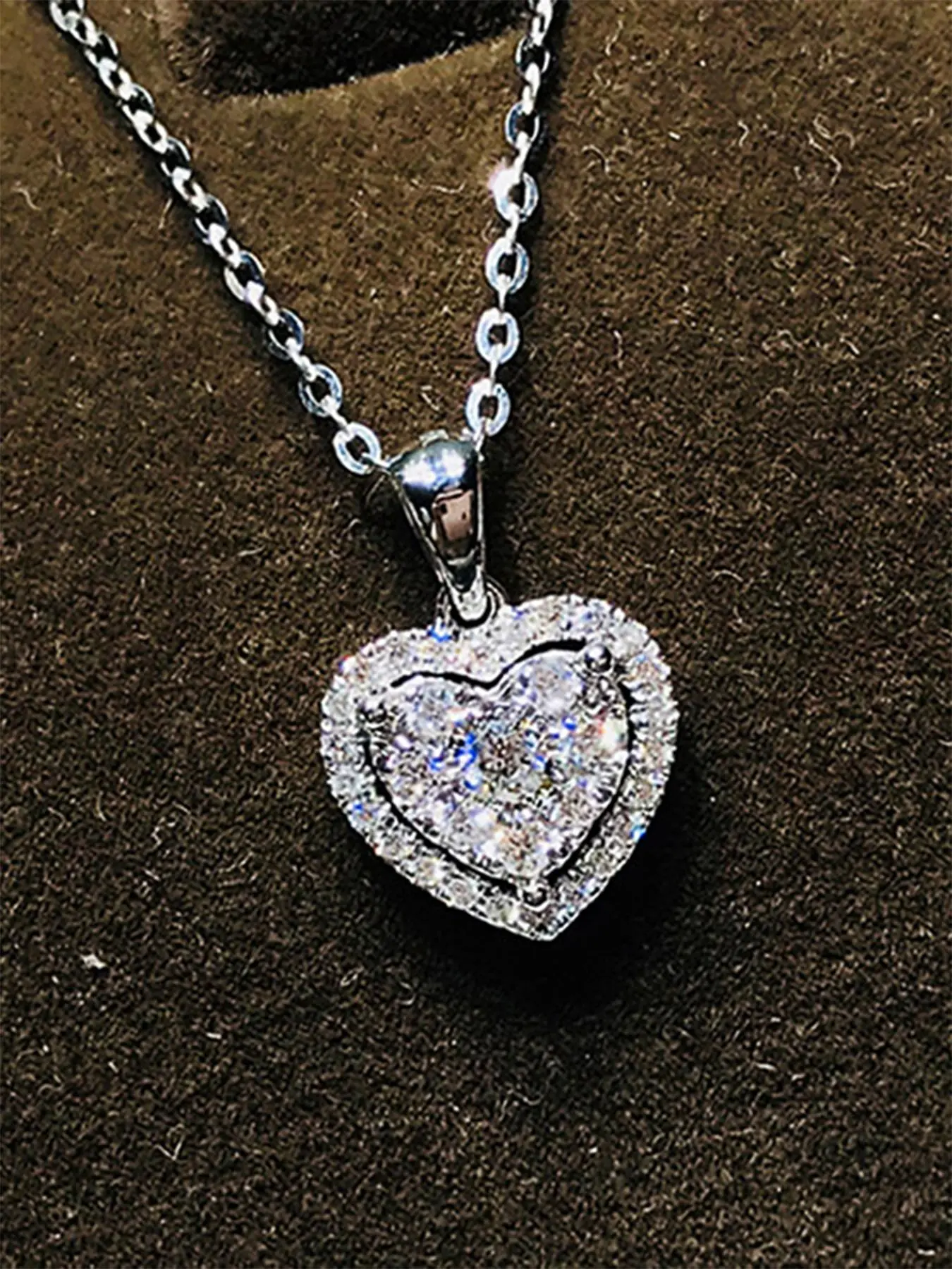 Elegant Rhinestone Decorated Heart Design Copper Pendant Necklace for Women for Gift, Delicate Matching Jewelry, Fashion Accessory for Women & Girl