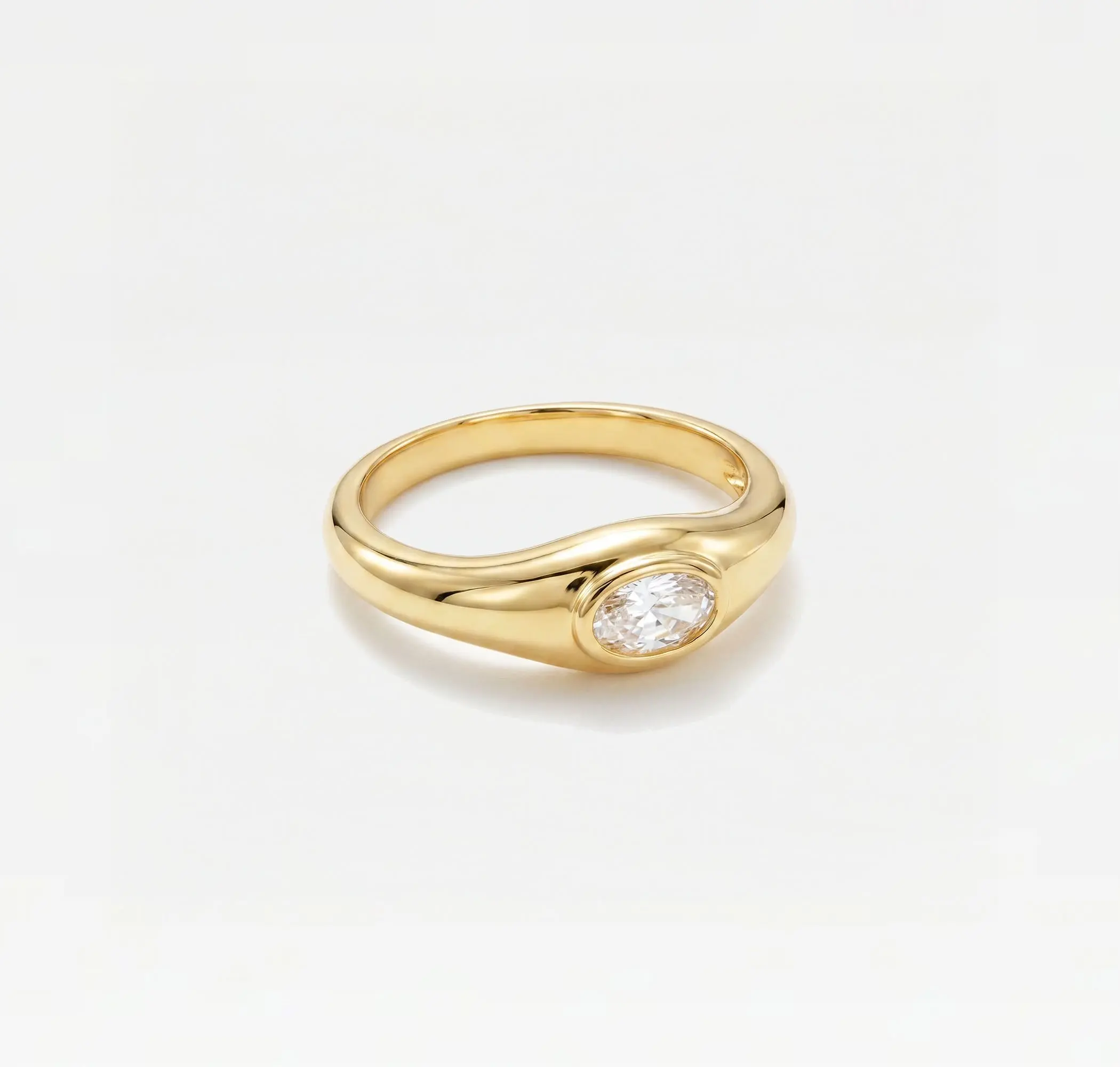 THE OVAL STONE PINKY RING