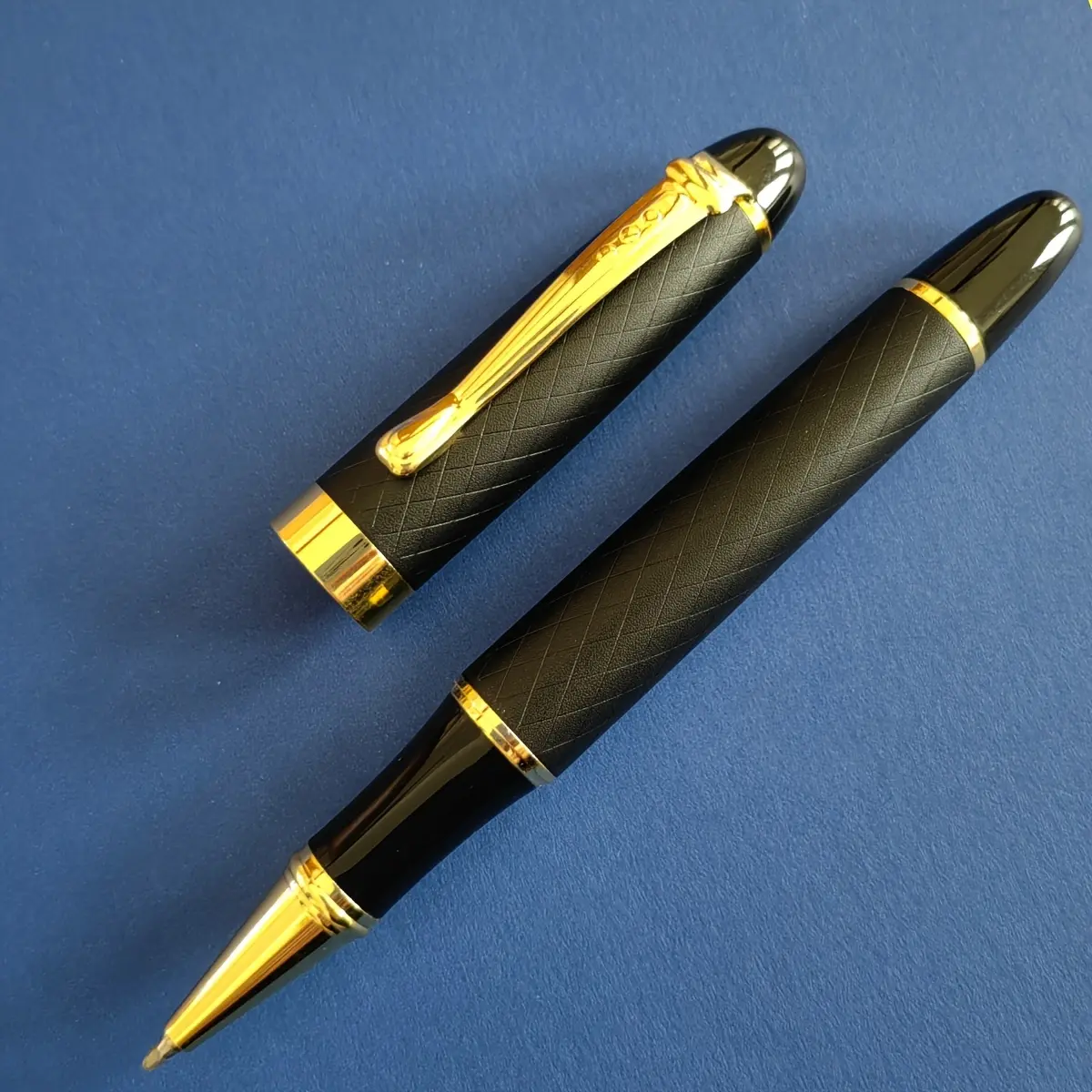 Black diamond pattern