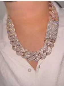 Large Iced Out Cuban Chain VVS 22mm Bubble Ice-Frozen Full Diamond Hip-Hop Ice-Frozen Jewelry Cuban Chain, Valentine's Day Gift, Cuban Link Chains, Hip-Hop Classic Style Cuban Chain, Wear for Dates and Parties, Sparkling Zirconia