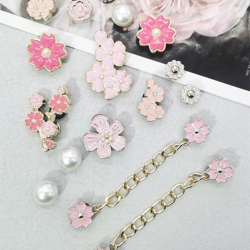16PCS Cherry Blossom Resin Shoe Charms Pink Flowers Chains DIY Decorations Removable Clogs Shoes Buckles Accessories Shoe Clips Decor Fit Women Sandals Slippers Valentine Festival Gifts, Decorative Shoe Accessories, Shoe Embellishment Set, Footwear