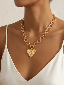Chunky Gold Necklace for Women, Cuban Chunky Chain, Cuban Link Necklace, Pendant Bold Chain Necklace with Toggle Clasp, Waterproof Non Tarnish Hypoallergenic Heart Pendant Chunky Statement Jewelry Valentine's Day Gift for Women