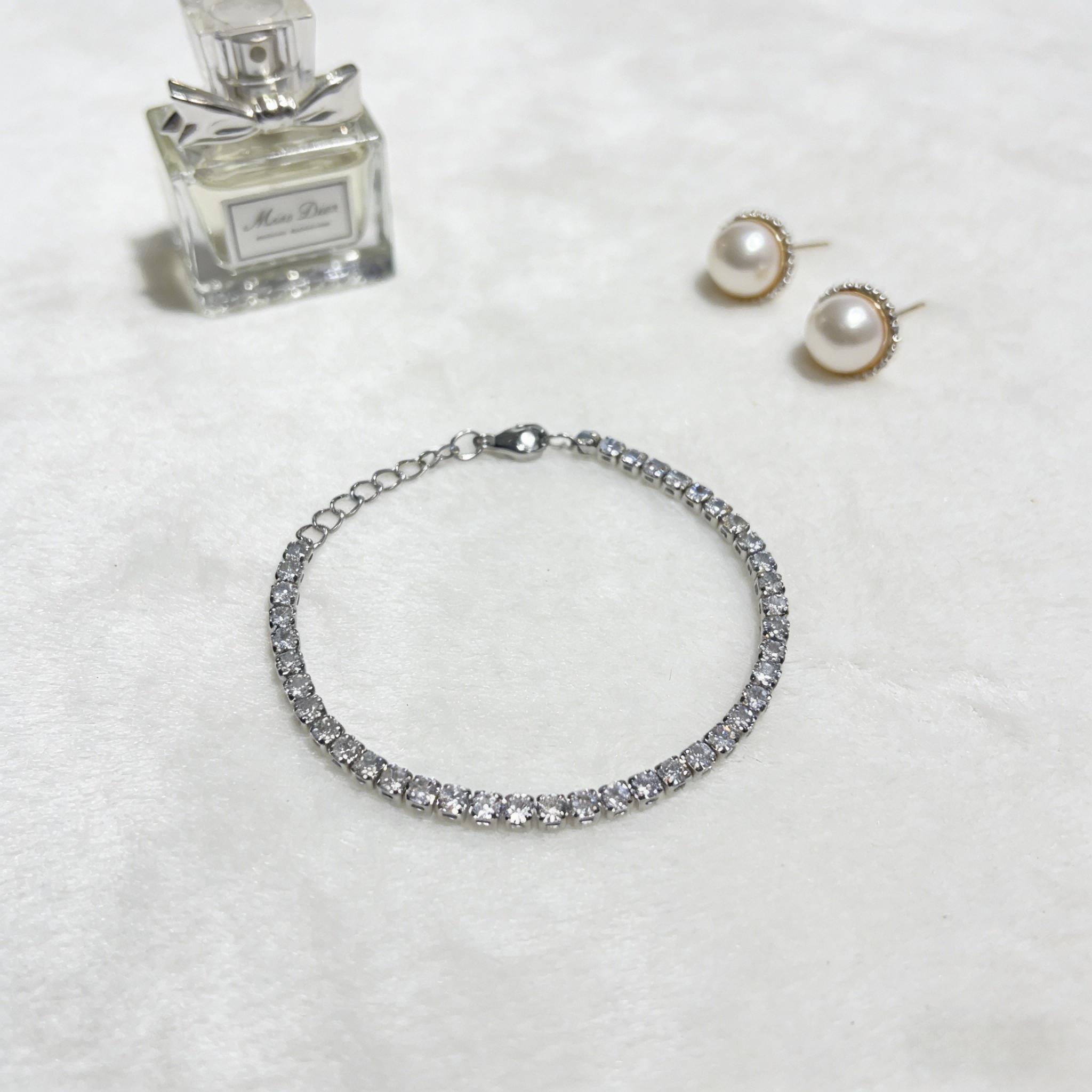 Classic Basic Bracelet for Women, Lightweight & Comfortable for All-Day Daily Wear