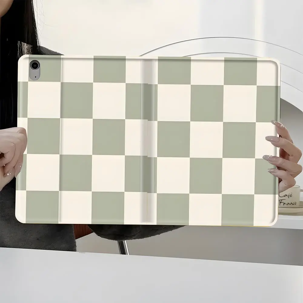 Minimalist Green Checkerboard iPad Cover Retro Aesthetic iPad Book-Style Case for iPad Pro 2022 2021 2020 2019, Full Protection and Pen Slot for Office and School Use, Perfect Gift for Family and Friends, Tablet Covers