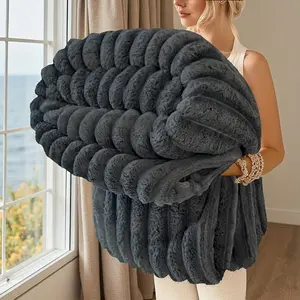 Oversized 70.87x78.74in Heavyweight Plush Blanket:Soft, 4-season use, polyester, fits RV/camping/home - neutral tone,Christmas Gifts For GF