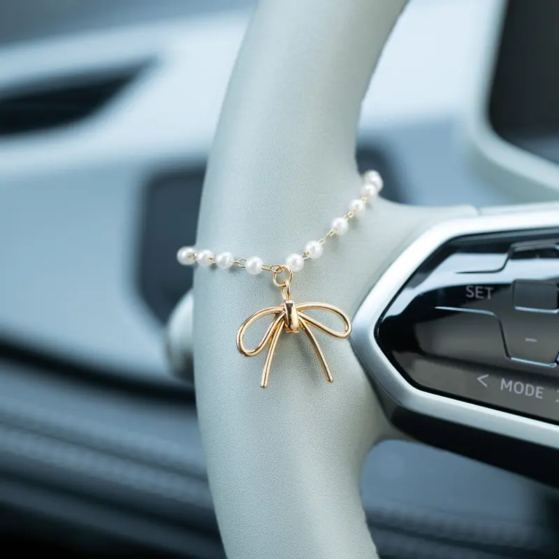 Faux Pearl Bow Car Steering Wheel Ornament, Girls' Car Interior Decor, Trendy Car Accessories, Stylish Dashboard Decoration, Girly Car Accessories, Vehicle Decoration