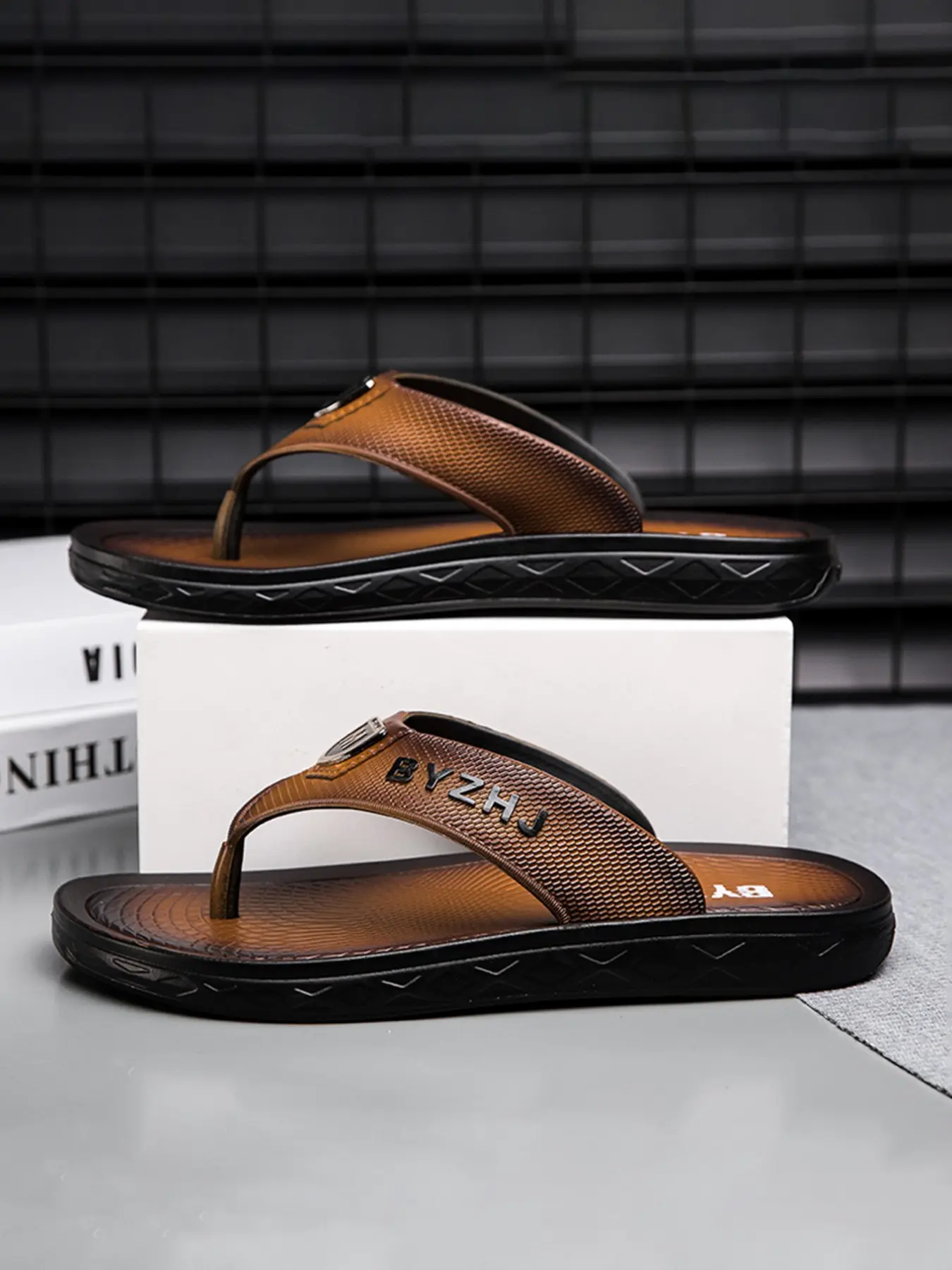Men's Business Flip Flops, Sandal, Durable PU Woven Straps, Anti-Slip Rubber Sole, & Colorblock, Casual Summer Shoes, Flip Flop Sandals