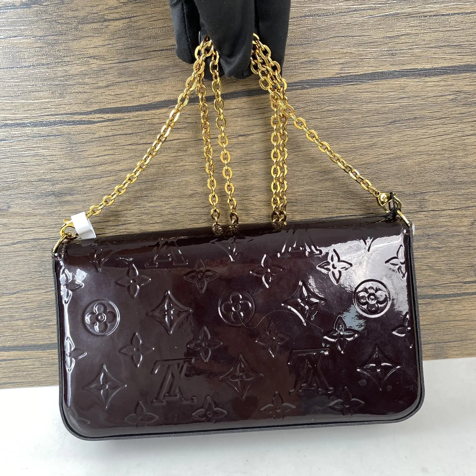 Pre-owned Louis Vuitton Patent Leather Crossbody Bags burgundy monogram vernis chain bag with gold hardware+Bag charm+++