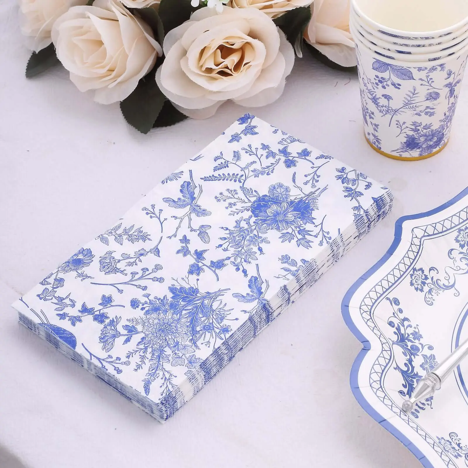Disposable Paper Dinner Napkins, 20-Pack 2-Ply White/Blue French Toile Print, Absorbent & Soft Disposable Napkins for Birthday, Wedding, Party Supplies, Event Planners