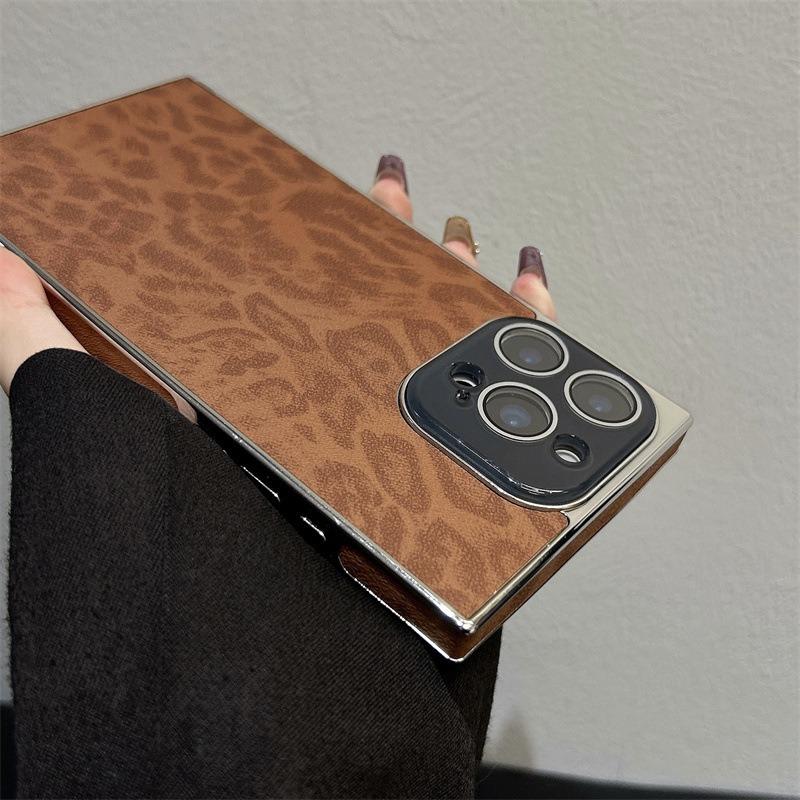 Luxury Rhinestone Square Edge Phone Case, Bling Diamond Full Camera Protection Shockproof Cover with Heart Design for IP 17 Pro max, 16plus, 15, 14, 13 junk