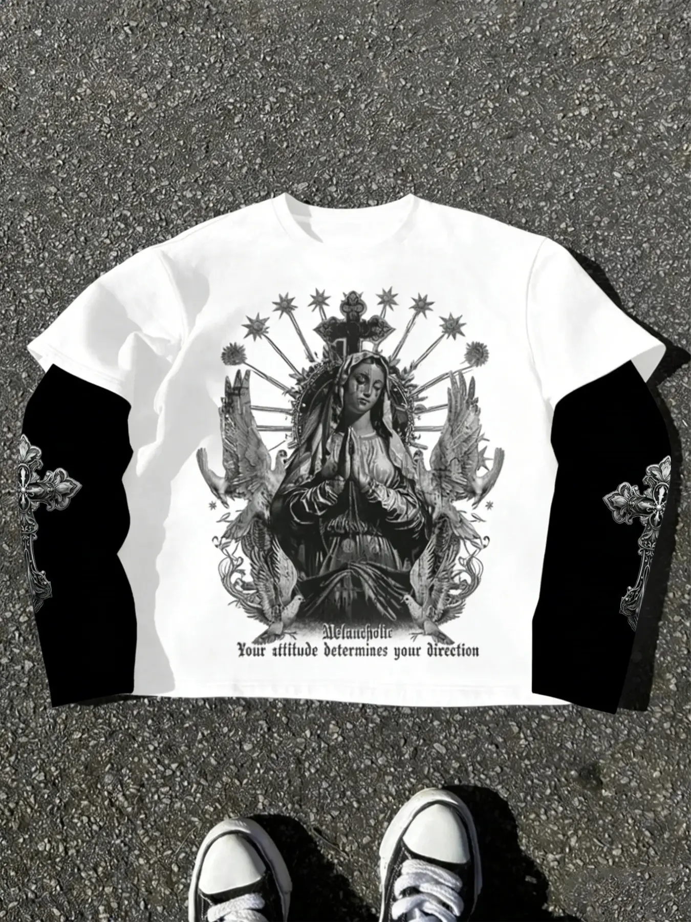 Western Gothic Unisex Long Sleeve T-Shirt, Vintage Virgin Wings Print, Block, Loose Casual Top for Daily Wear & Parties