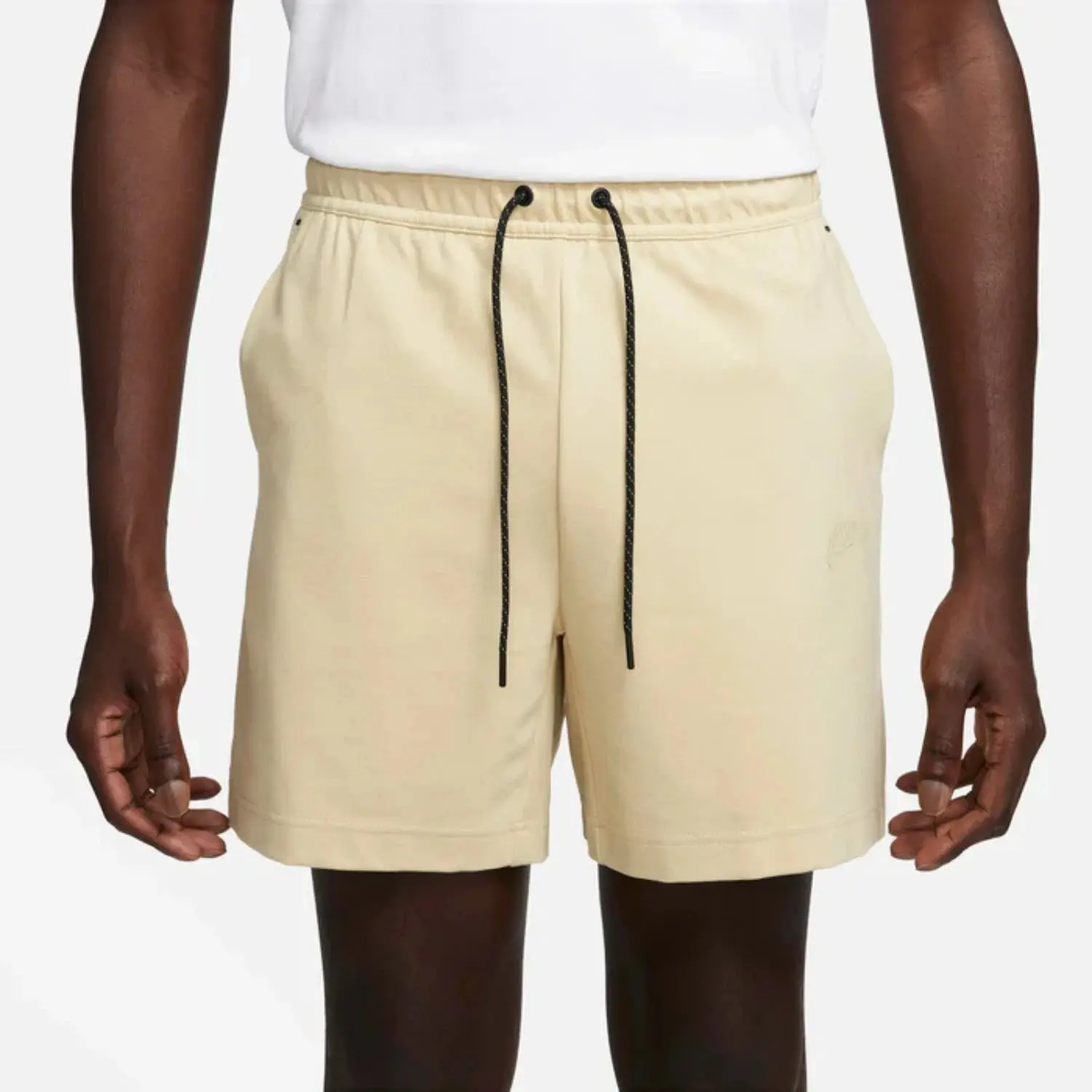 NIKE Men's Sportswear Tech Fleece Athletic Wear Shorts, XL, Beige, Stretch Fabric, Drawstring Waist, SGN1688