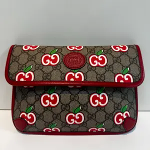 Pre-owned GUCCI Leather Crossbody Bags Apple Interlocking GG Supreme Canvas Belt Bag Multicolor GG1JX