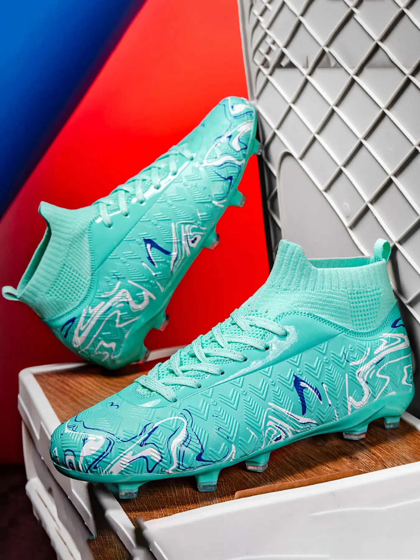 Men's Football Shoes, Adult Professional Cleats, Football Boots, Soccer Cleats, Camouflage Tpu Toe Protection, Suitable for Students and Young Adults