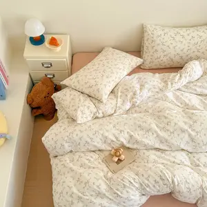 Vintage soft pleated bedding set, Pleated bedding sets, with floral prints in pastel colors, including 1* quilt cover + 1* flat sheet + 2* pillowcases, Ultra-fine polyester fiber, No Core