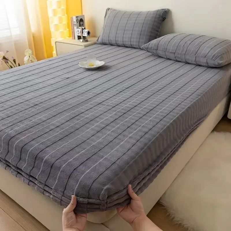 3pcs Plaid Flannel Bedskirt Set, Includes 1 Bedskirt and 2 Pillowcases, Elastic Band, Non-Slip, Soft Fabric, Winter Use, Bedsheet