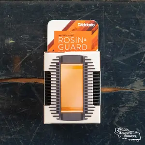 D'Addario Rosin Guard with Natural Light Rosin