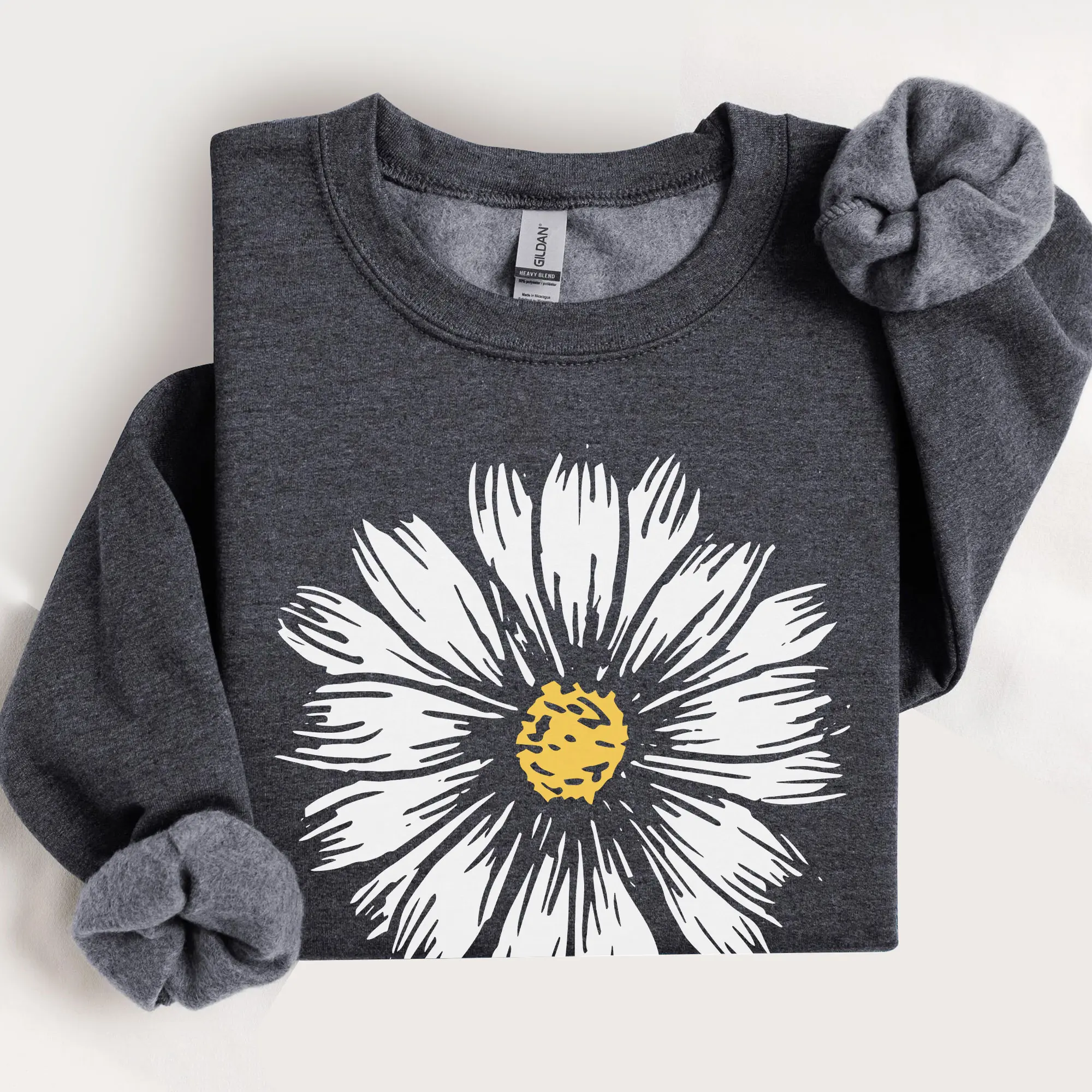 Daisy Sweatshirt, Wildflower Sweatshirt, Floral Tshirt, Cute Boho Shirt, Women's Plant Tee