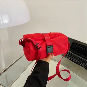 Fashion Sports Gym Duffel Bag for Men or Women Weekender Travel Bag for Training Swim Yoga, Suitable for fitness and travel use