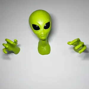 3D Alien Head & Hand Design Wall Mounted Decor,3D alien sculpture, head and hand small statue, wall-mounted, Zone 51 sci-fi decoration collection, Wall Art Decor for Home Living Room Bedroom, Poster