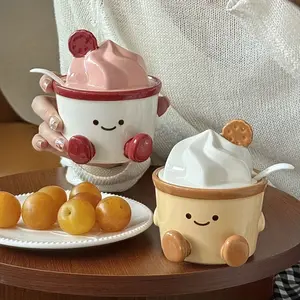 Single Set Cute Cake Shaped Seasoning Jar, High-Value Ceramic Seasoning & Spice Tools, Salt & Pepper Shaker Sets, Table Decoration, Multi Scene Use in Family Restaurants, Single 235Ml/7.95Oz
