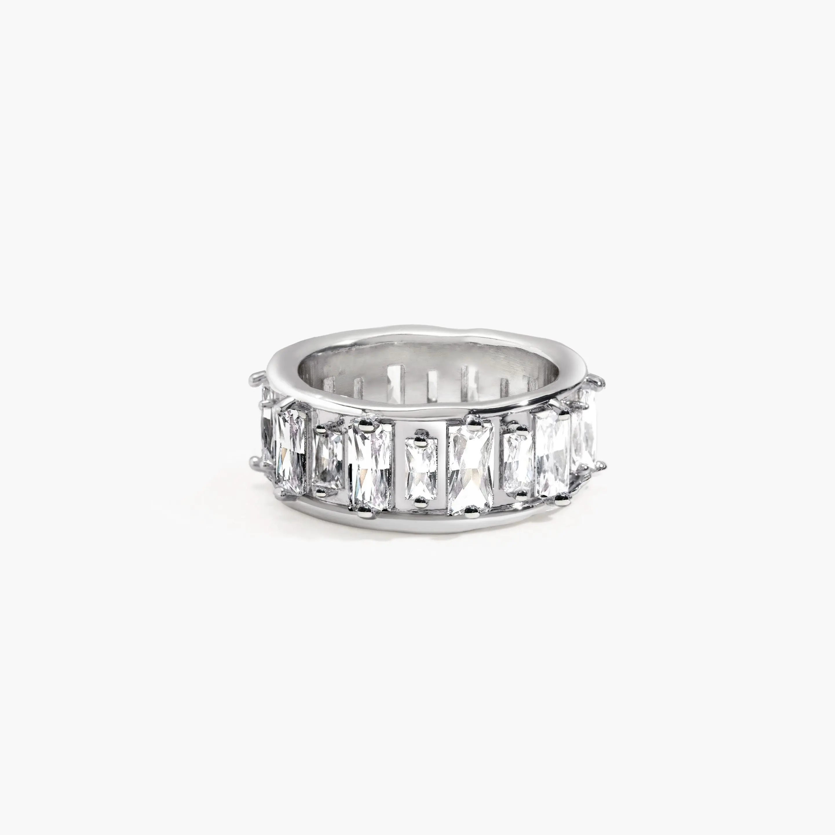 en route Silver Strass Me in Ring, US Size 6-8, Thick Band with Icy Stones, Modern Sparkle for Bold Moments en route Silver Strass Me in Ring, US Size 6-8, Thick Band with Icy Stones, Modern Sparkle for Bold Moments