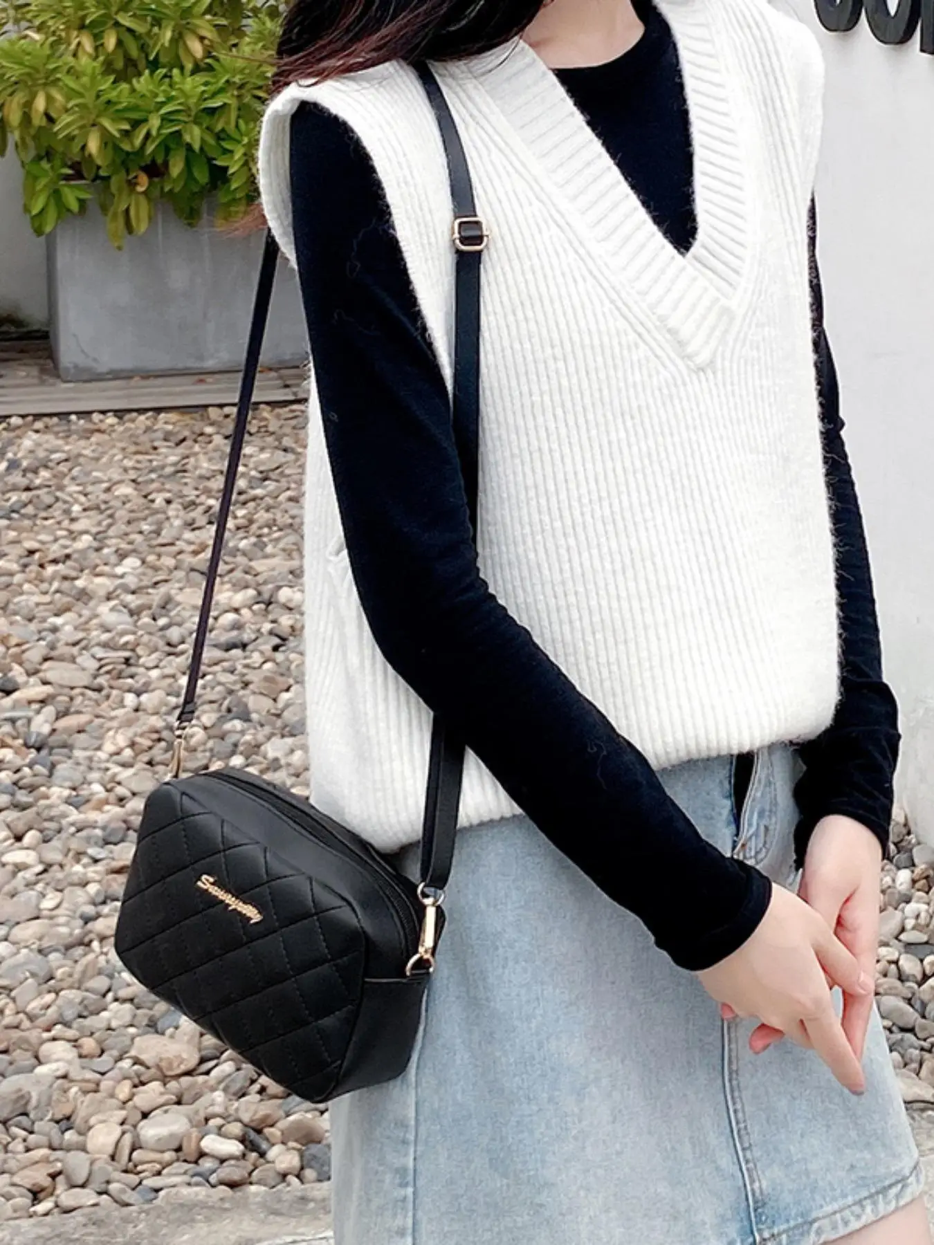 Rhombus Quilted Small Square Bag, Women's Letter Label Shoulder Bag with Adjustable Strap, Classic Crossbody Bag, 2025 New Trendy Crossbody Bags