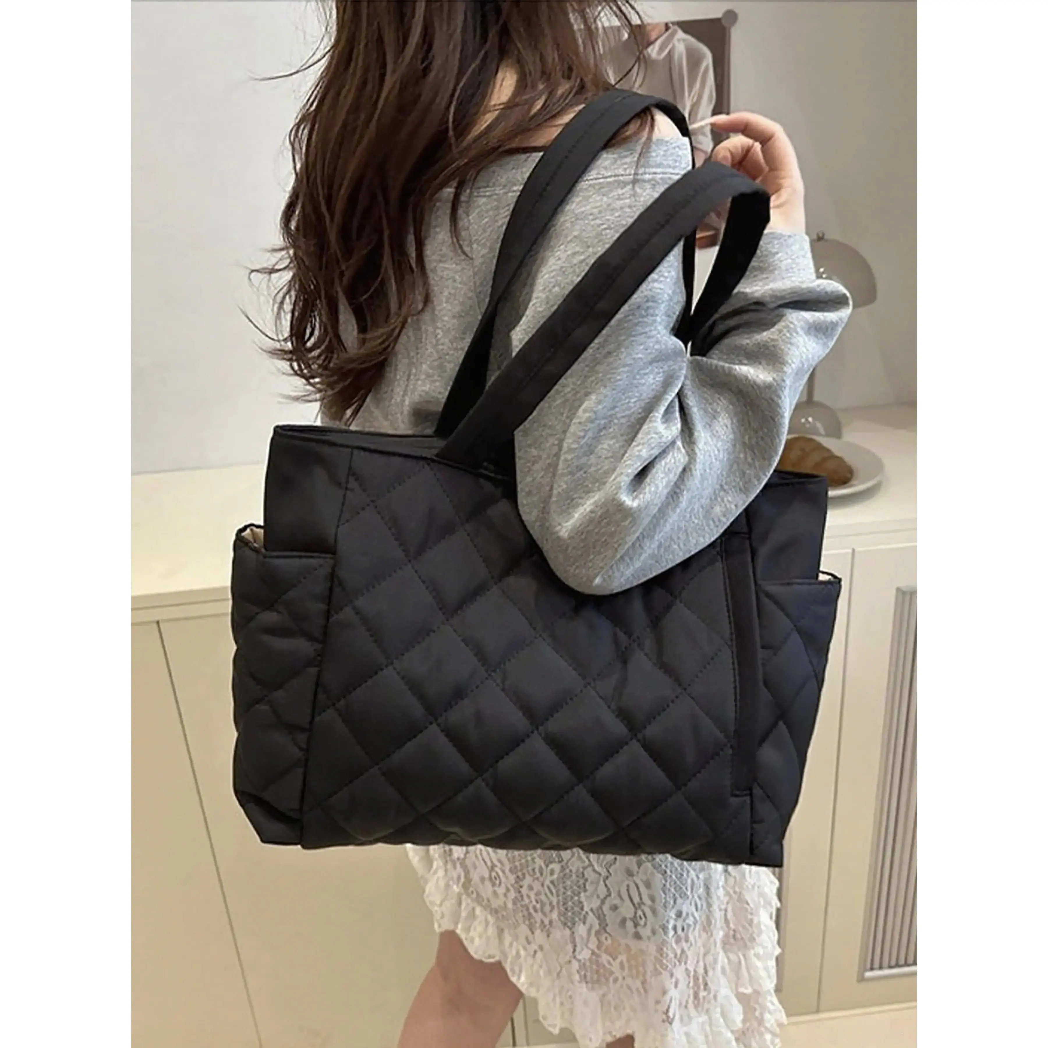 Women's Quilted Shoulder Bag, Large Capacity Lightweight Design, Perfect for Summer Outdoor Travel & Daily Use, Elegant Commuter Bag, Everyday Bags