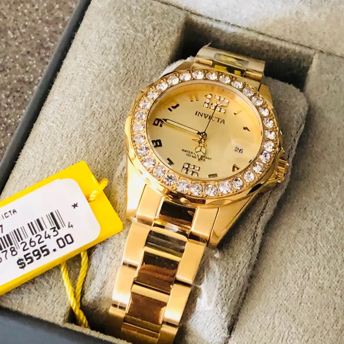 Invicta Women's Watch BRAND NEW with Elegant Design Invicta Women's Watch BRAND NEW with Elegant Design