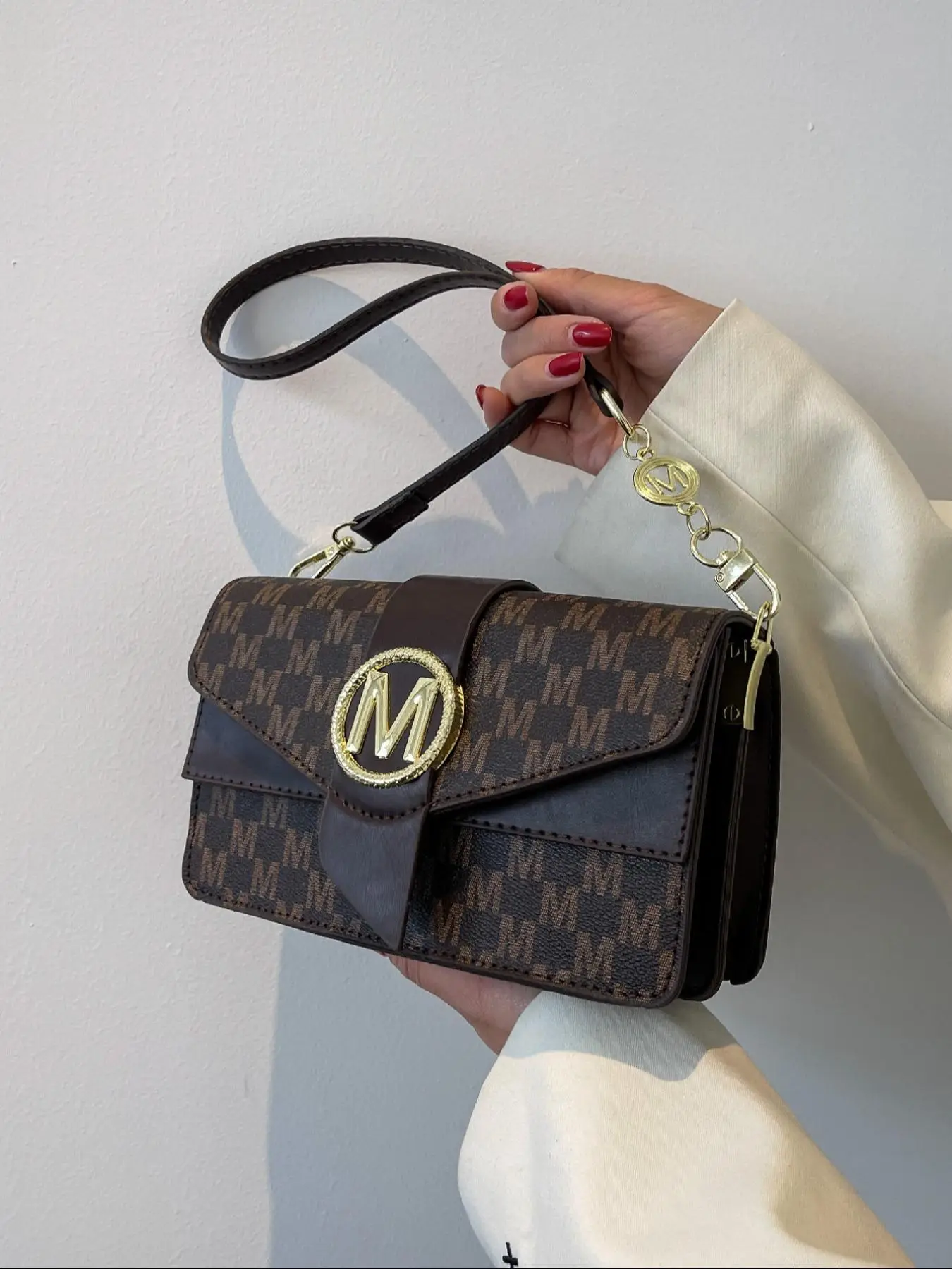 Women's Fashion Letter Pattern Shoulder Bag, Casual Versatile Chain Strap Crossbody Bag for Daily Used, Trendy All-match Commuter Bag