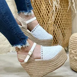 VIVI Sandalia de Plataforma 2 Tonos de 12 cm - White Lace Wedge Sandals with Buckle Closure