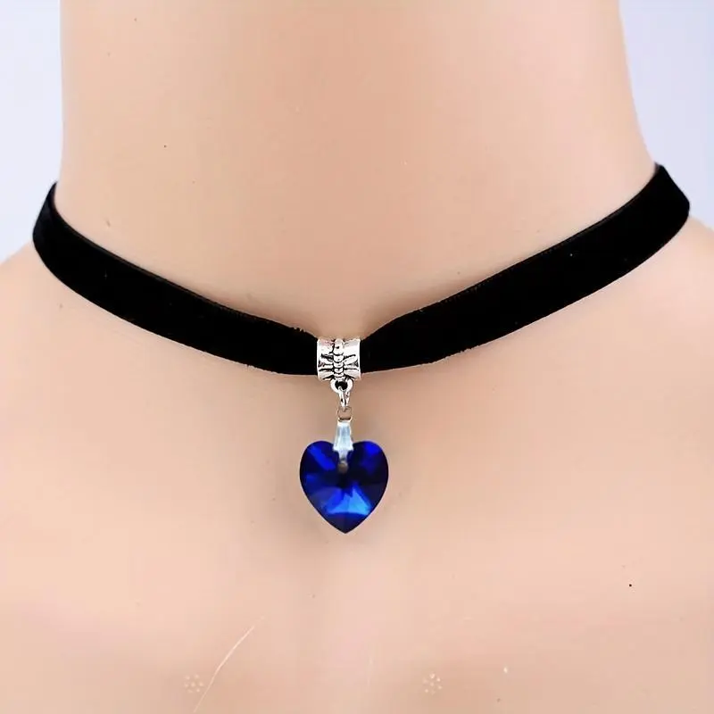 Gothic Artificial Crystal Heart Pendant Plush Choker Necklace, Retro Y2K Necklace For Girls