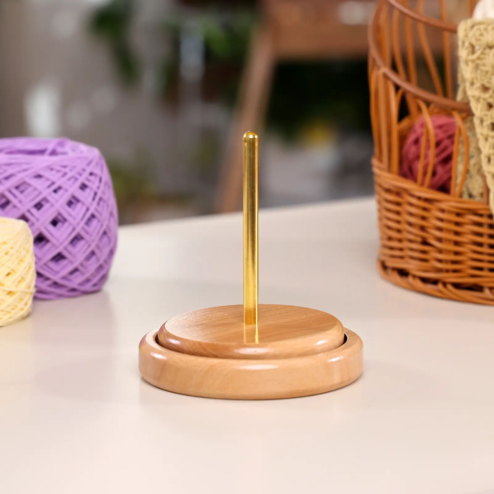 Wooden Yarn Holder, Yarn Ball Holder for Knitting, Wood Yarn Holder for Crocheting, Thread Holder,Yarn Spinner, Yarn Spindle Dispenser Accessories, Kn
