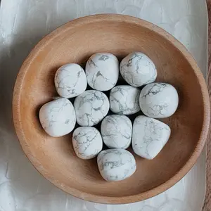Natural White Howlite Tumble Stones, Polished Crystal Tumbles for Meditation, Energy Healing, Crystal Collection