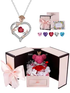 Rose Heart Mom Necklace with Moss Bear Rose Jewelry Gift Box, Love Heart Mom Pendant Necklace, Mother's Day Birthday Christmas Jewelry Gifts for Mom Grandma Wife Mother, Exquisite Chain Jewelry