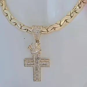 cadena con pendiente unidex gold plated .