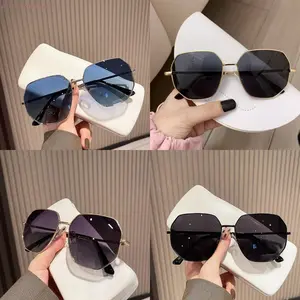 Unisex Geometric Polygon Glasses 4-Pack, 2026 Summer New Trendy Metal Frame Stylish Sunglasses with UV400 Protection, Men's Sunglasses for Driving & Daily Wear
