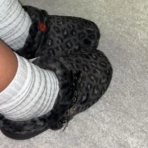 Crocs Adult Classic Unfurgettable Lined Clogs