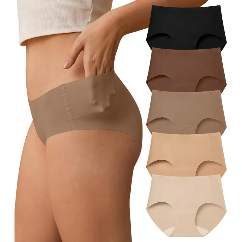 Women's Seamless Hipster Panties, No Show Low Rise Full Coverage Microfiber Underwear, Lightweight Polyamide Briefs for Workout, Elastane, Holiday