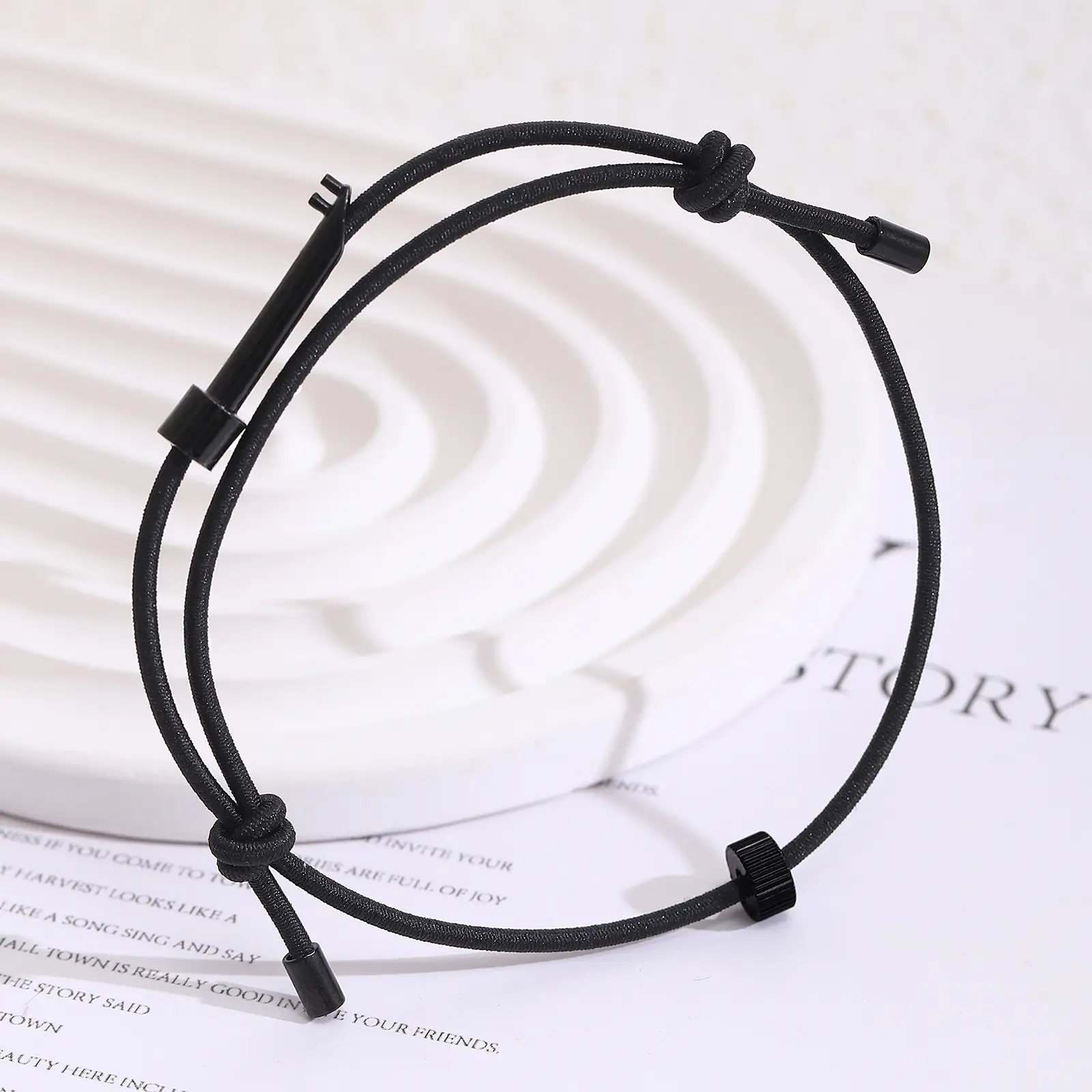 Survival Wrist Strap-Survival Bracelet- Emergency Glass Breaker, Secure & Comfortable Style-Gift box packaging-couple gifts-holiday gifts & creative g