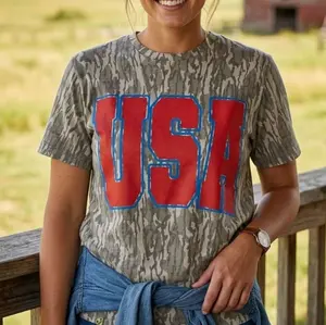 Aesthetic USA Mossy Oak Camouflage Graphic Tee, Vintage Red USA Print Camo Shirt For Men Women Outdoor Apparel