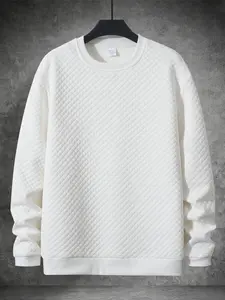 American retro diamond-shaped pullover with a round-neck base layer, regular style, simple, soft fabric, suitable for daily casual wear and layering, men's casual hoodie, long-sleeved knitted sweater
