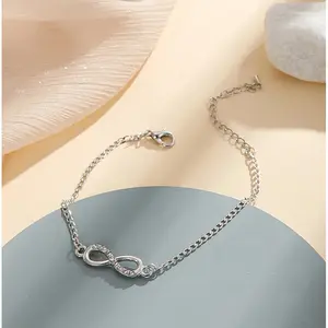Bracelet: Popular micro-inlaid full-diamond lucky number 8 bracelet for women, fashionable and unique women's jewelry