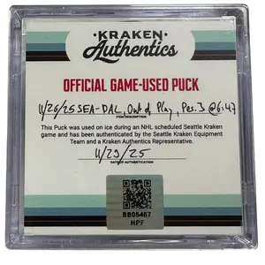 11.26.25 SEA-DAL Out of Play puck Per. 3 @6:47