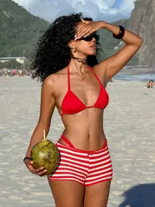 New Three-Piece Bikini Set, Colorblock, Halter Neck Top, High Waist Shorts, Casual Style, Perfect for Beach Vacation, Halter Bikinis Set, Color Block Swimsuits