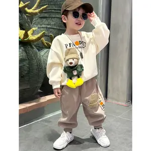 Boys' round-neck beige hoodie  khaki tapered long pants set, with letter  English prints  cartoon accessories design, casual style, suitable  outdoor wear, perfect  school wear, boys' autumn  winter set, Perfect  Outdoor and