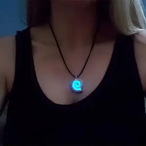Mermaid Seashell Necklace Ariel Voice Sea Shell Conch Pendant Glowing Sea Witch Spiral Seashell Costume Necklaces for Women Girl