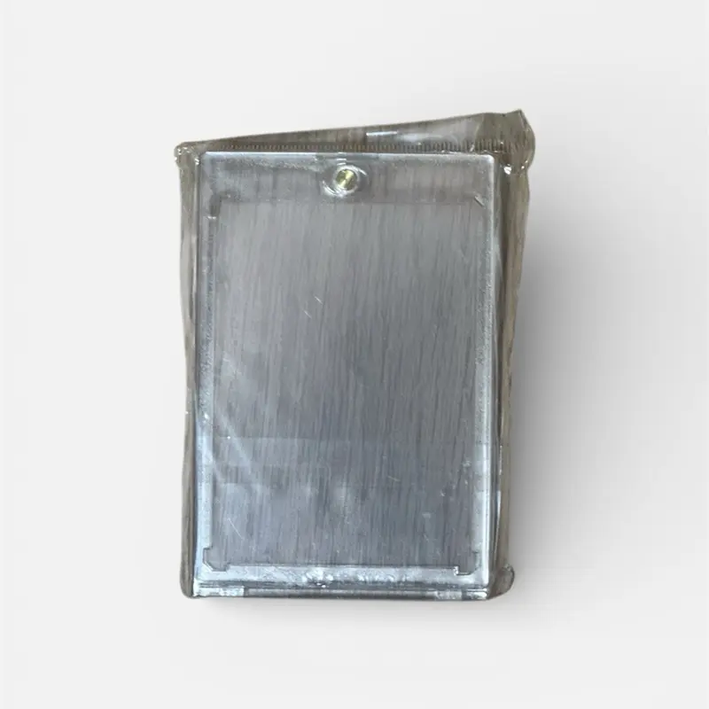 35Pt. Magnetic Sports Trading Card Holder - Secure Closure Card Sleeves Organizer, TCG Collectibles Storage Protectors, 35 Point And Below, Holds All Cards 35 Point And Below