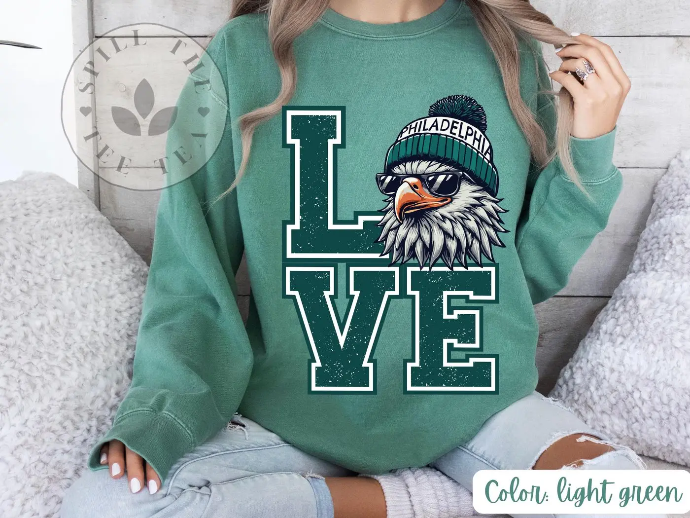 Philadelphia Eagle sweatshirt, Philly football crewneck, unisex heavy blend, sports fan gift, vintage heavy pullover
