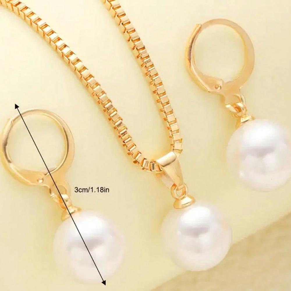 3pcs elegant pearl jewelry set with necklace and earrings, stylish and versatile for everyday wear or gifting.